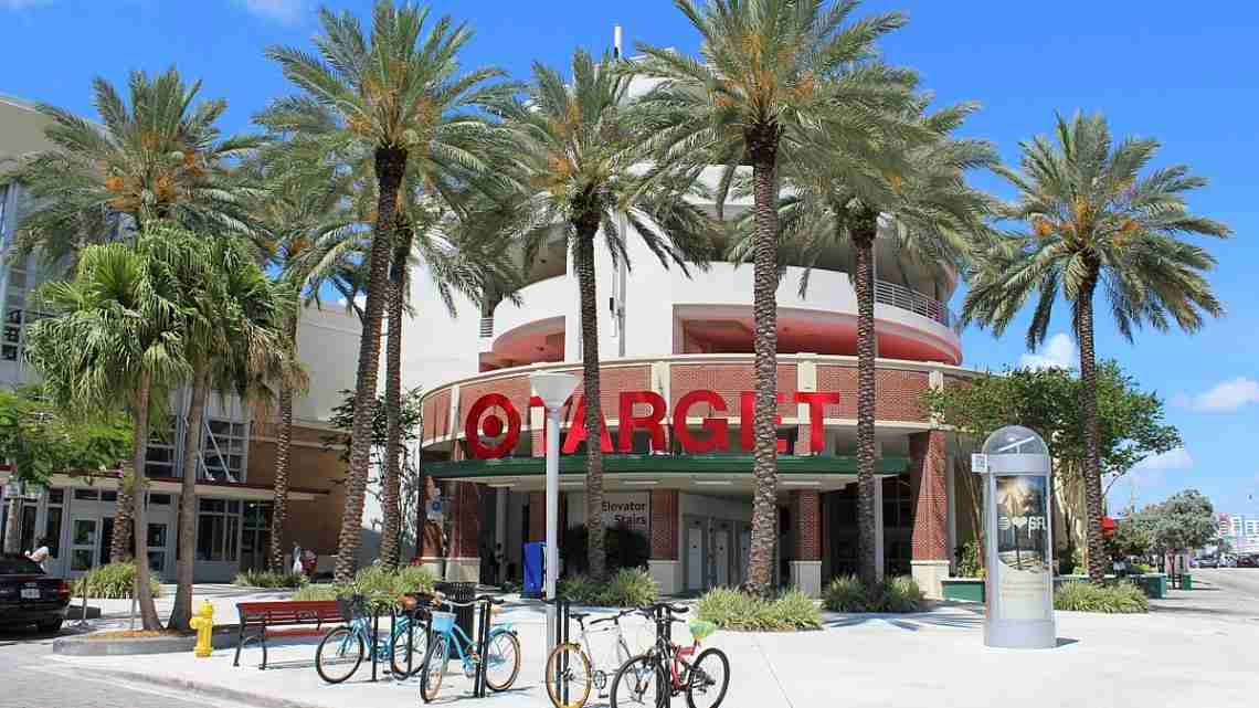 Target moves to shore up grocery, improve delivery service South